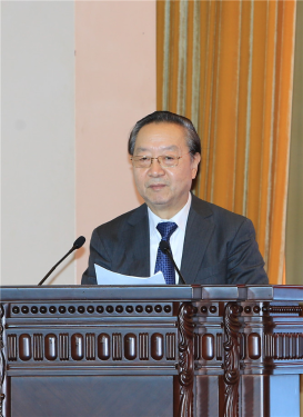 中國(guó)工業(yè)經(jīng)濟(jì)聯(lián)合會(huì)會(huì)長(zhǎng)李毅中在發(fā)布會(huì)上作主旨講話